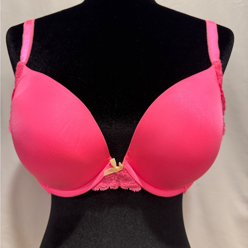 Victoria's Secret Hot Pink Bra - Dream Angels push-up